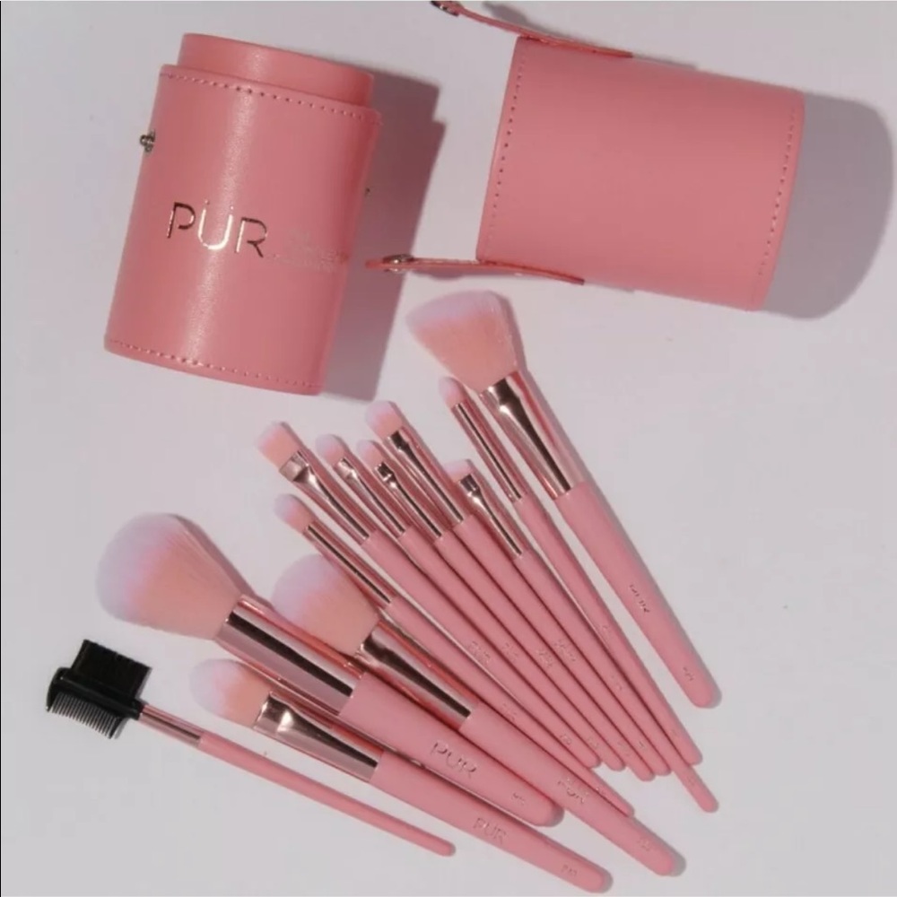 PUR Signature Travel Essentials
